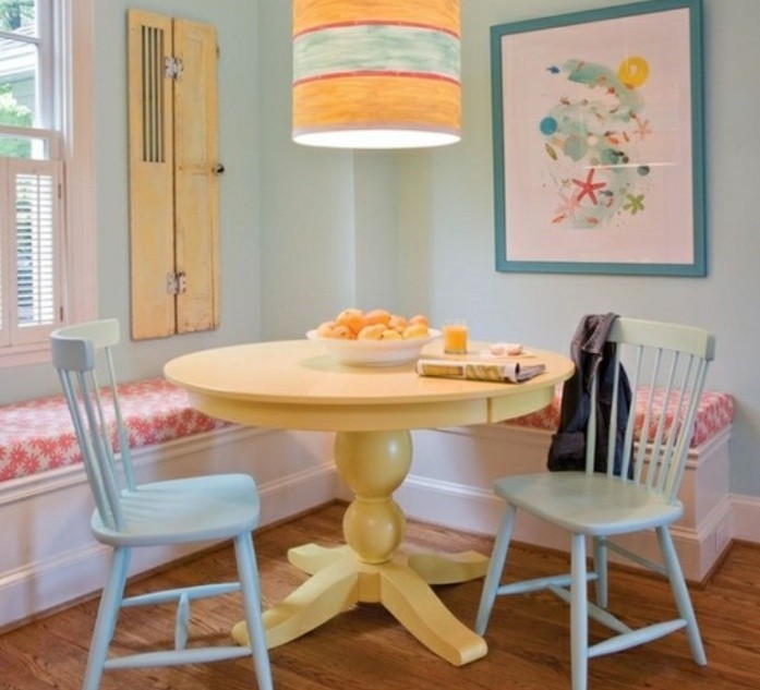 angolo-pranzo-colori-pastello