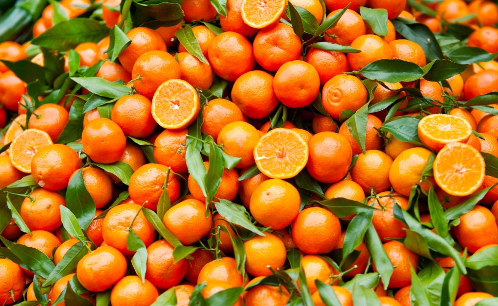 Decorate with Orange&nbsp;Colour