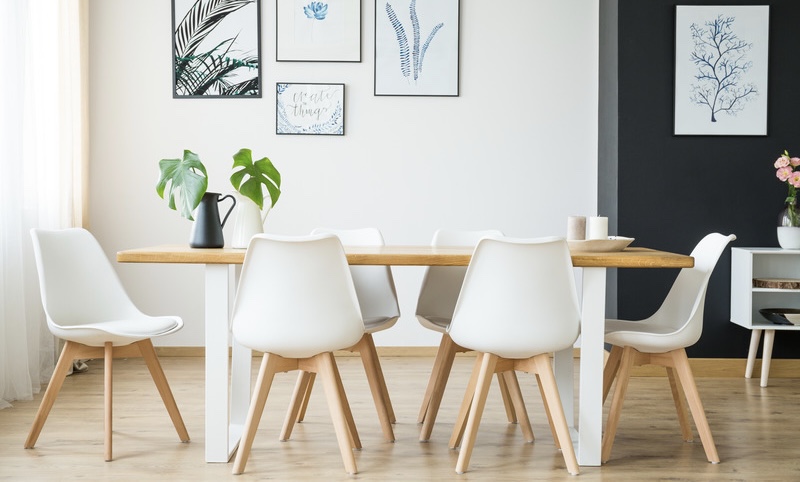 6 High Class Chairs to Decorate the Dining&nbsp;Room.