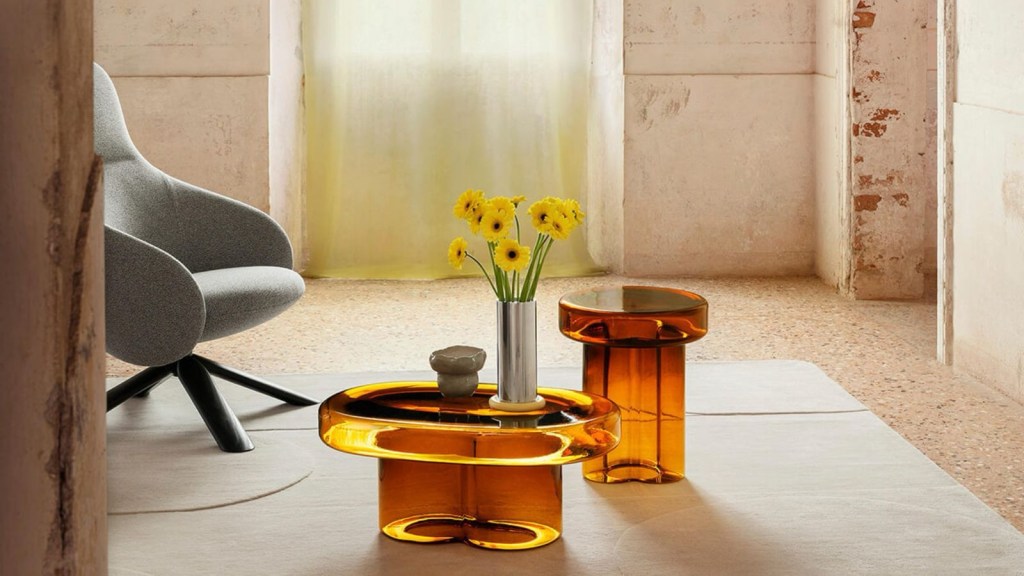 Delicate glass side tables. Discovering Soda side table by&nbsp;Miniforms